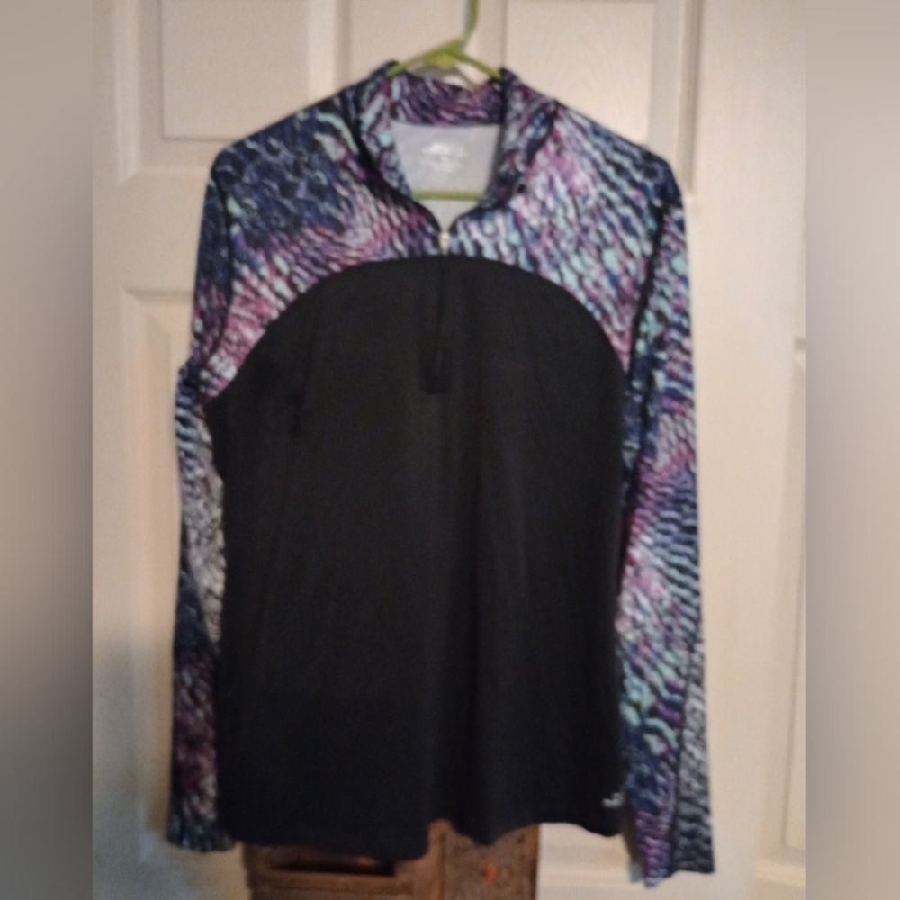 Multicolor Long Sleeve Athletic BCG Top Size XL